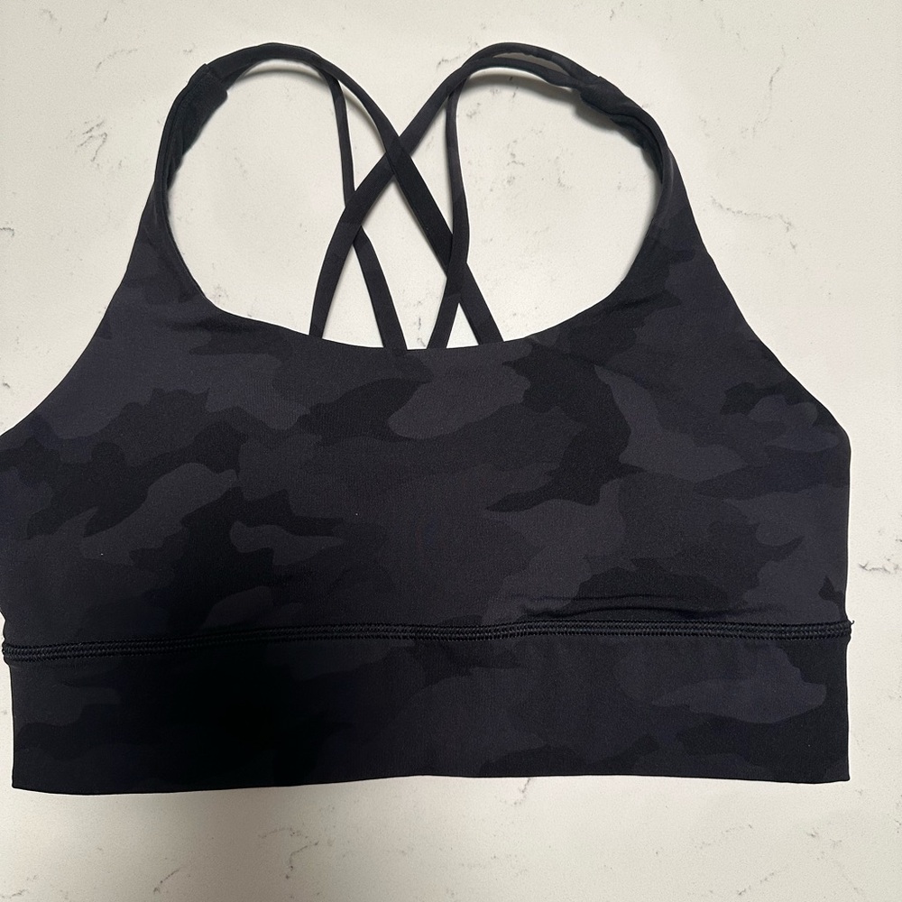 Lululemon Energy Camo Sports Bra with pads. Size 8